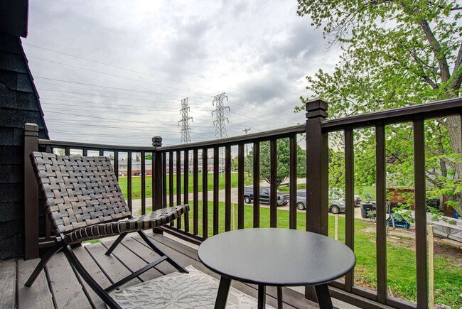 Building Photo - 3367 S 100th St