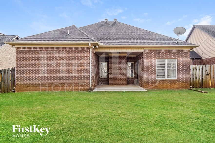 Building Photo - 604 Round Rd