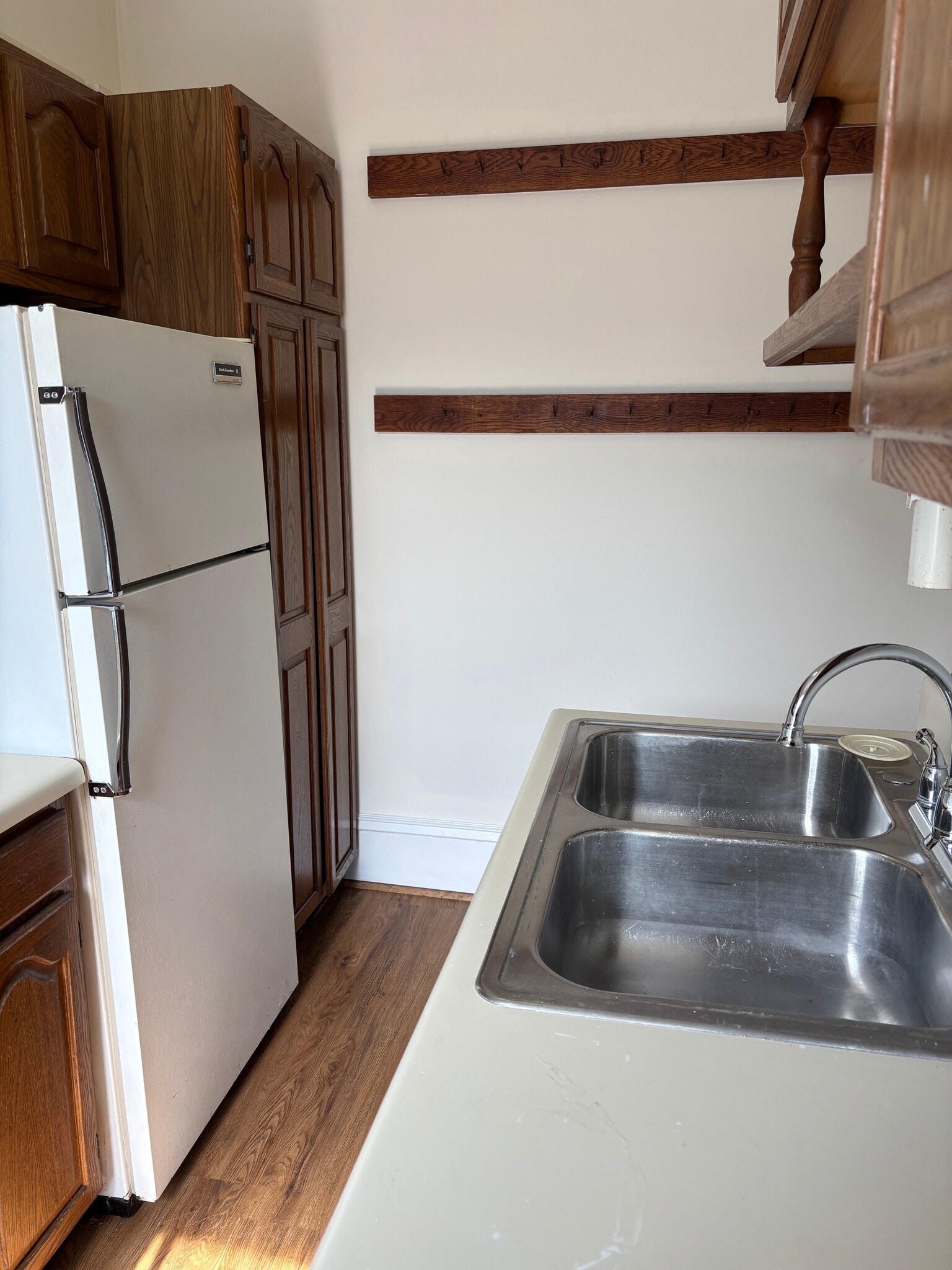 Kitchen - 762 Park Ave