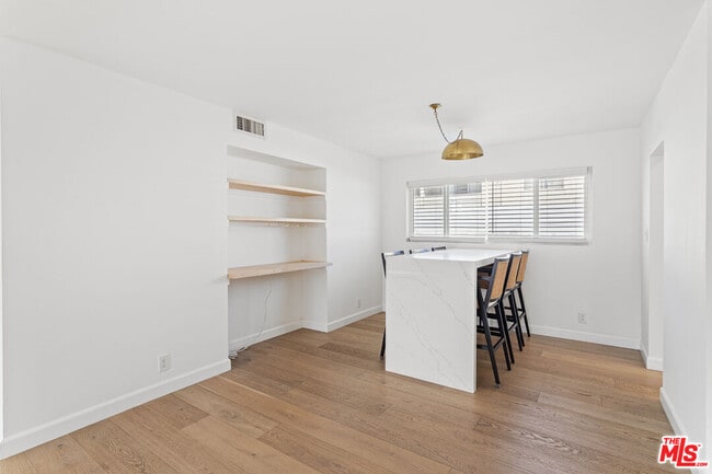 Building Photo - 1525 Hayworth Ave