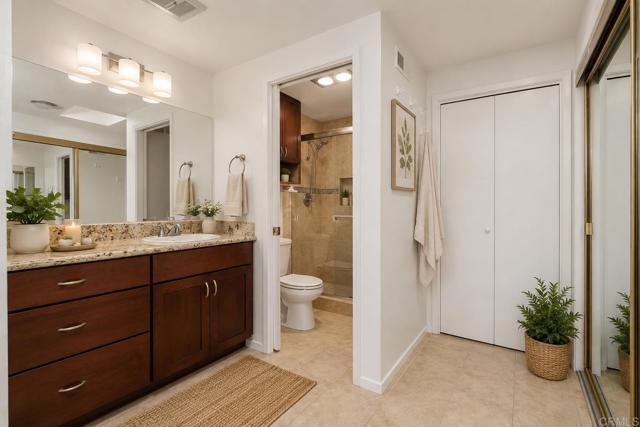 Building Photo - 115 Delicias Ct