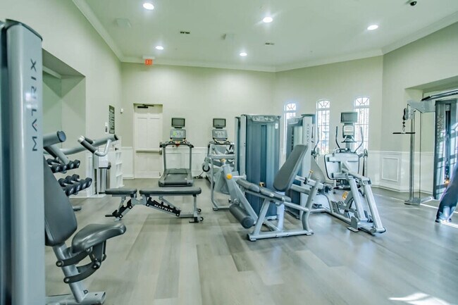 Building Photo - 4013 Breakview Dr