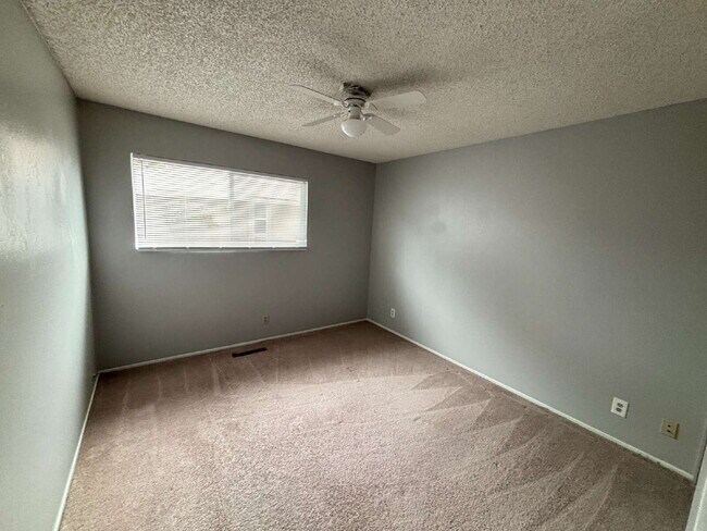 Building Photo - "Charming Concord Retreat: 3-Bedroom Gem with Granite Accents & Cozy Fireplace"