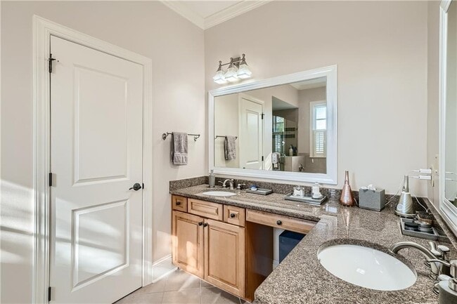 Building Photo - 6060 City Walk Ln