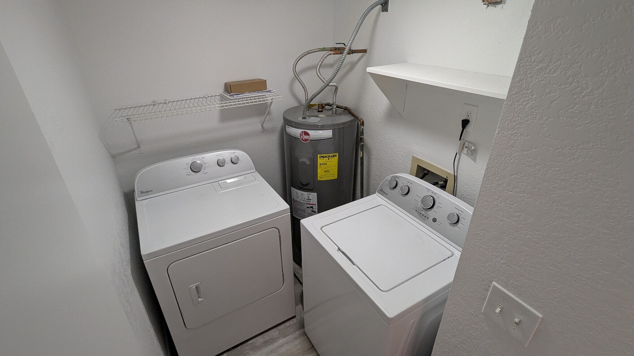 Laundry room - 14852 N 24th Dr