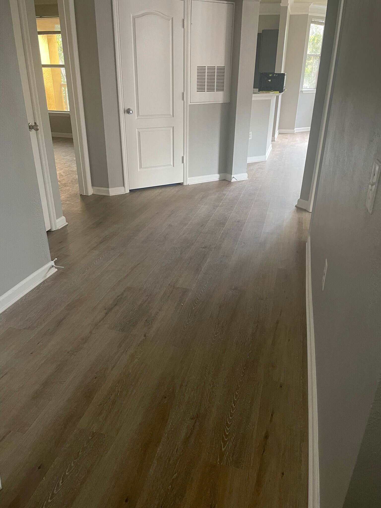 Building Photo - 8807 Villa View Cir