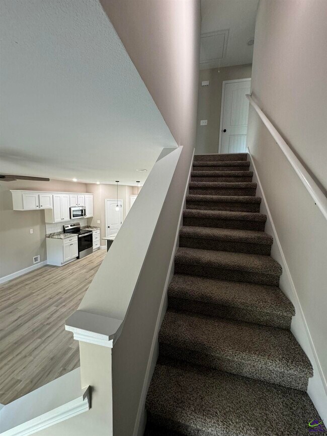 Building Photo - 312 Beau Claire Cir