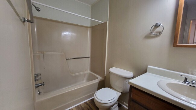 Building Photo - 3703 Cliffridge Dr