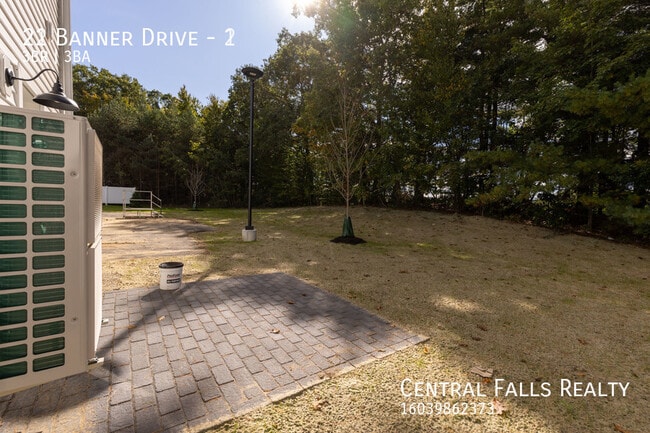 Building Photo - 21 Banner Dr