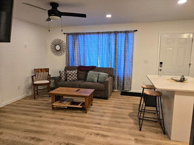 Building Photo - N2287 Memorial Dr