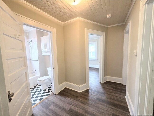 Building Photo - 200 Judd St