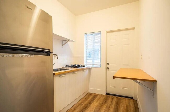 Building Photo - 245 79th St