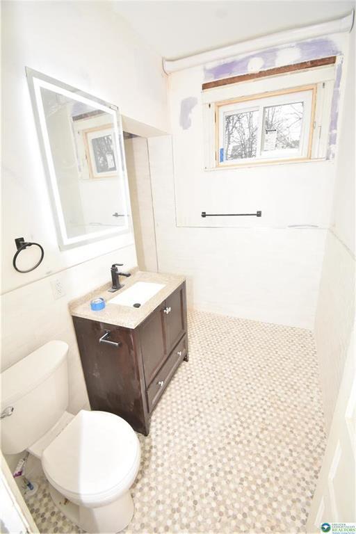 Building Photo - 312 March St