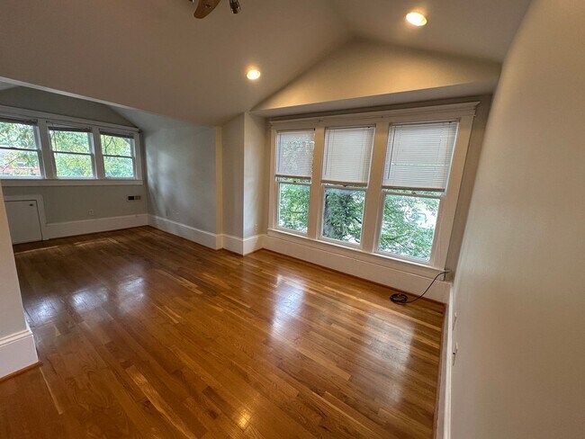 Building Photo - 4508b Park Ave, Nashville TN 37209 *Leasin...