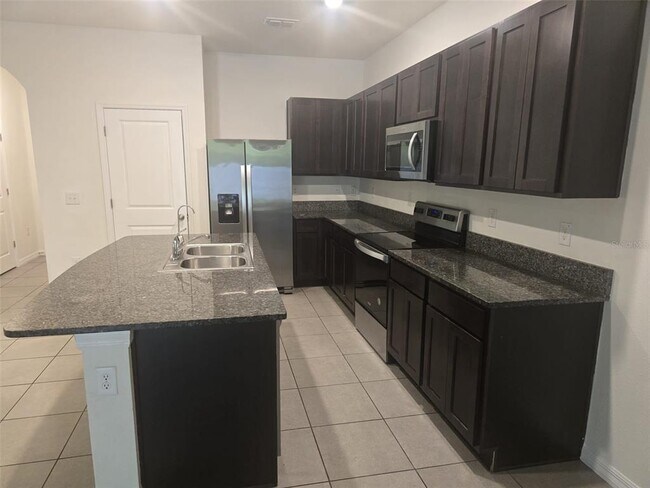 Building Photo - 3219 Pleasant Willow Ct