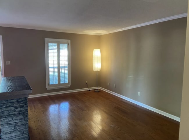 Building Photo - 632 Calhoun St