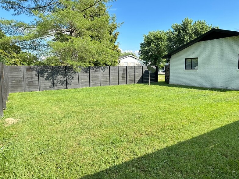 Building Photo - 1294 Old Newport Hwy