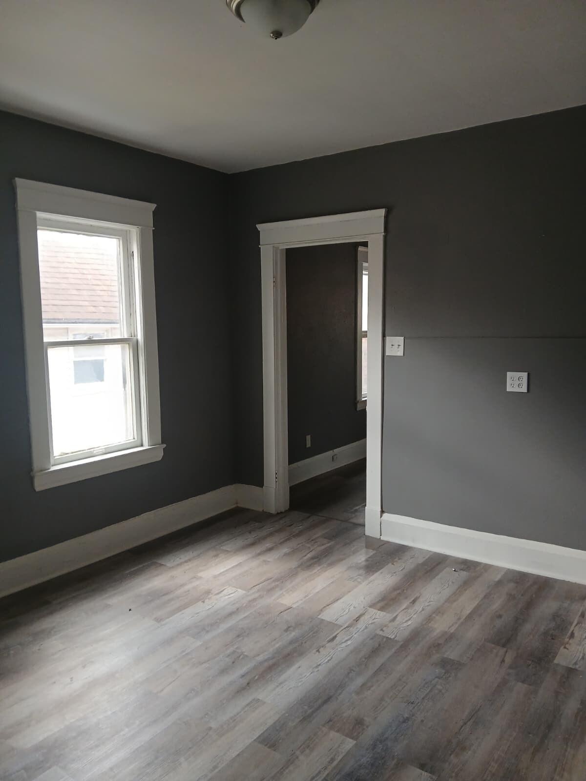 Building Photo - 713 E 156th St