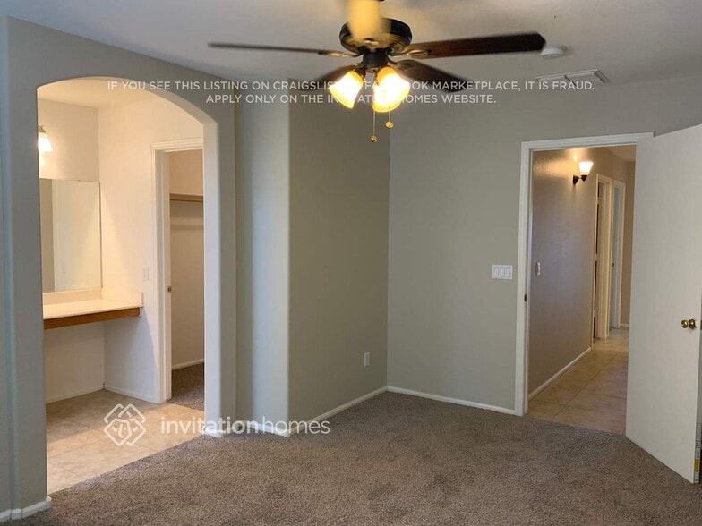 Building Photo - 40071 N Cassara Dr