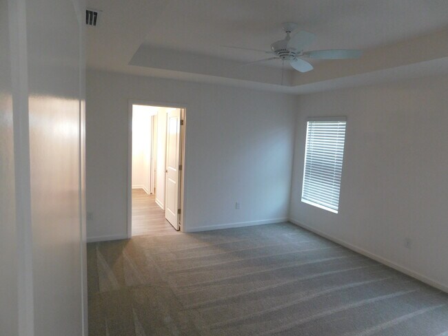 Building Photo - 1622 Rowell St