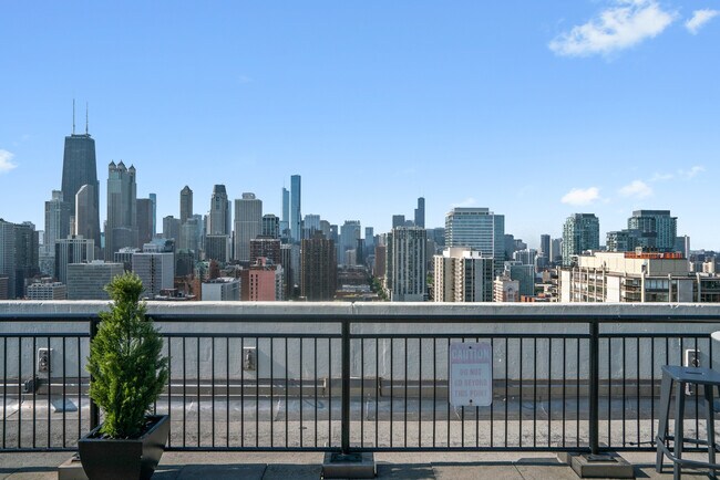Building Photo - 88 W Schiller St