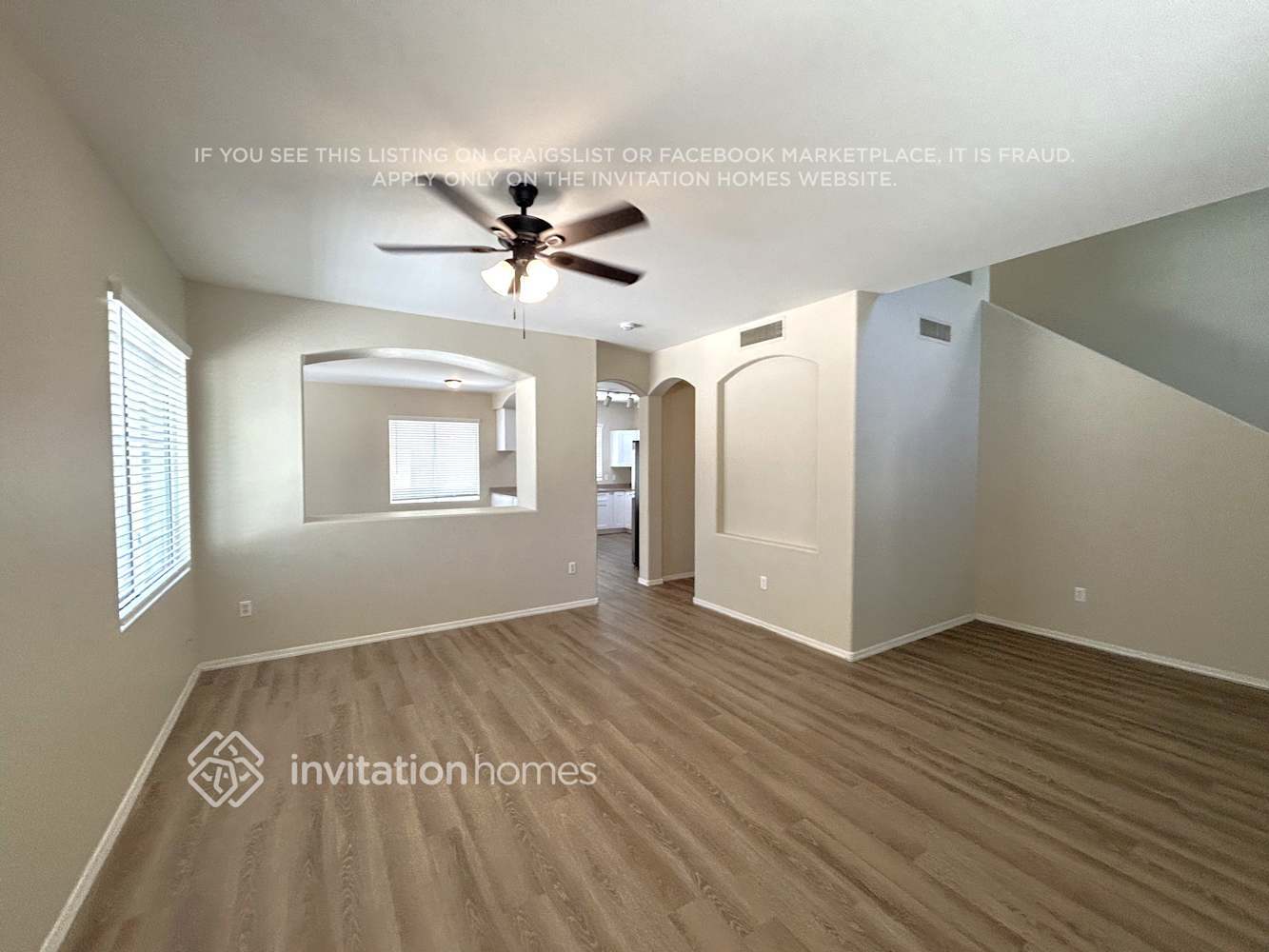 Building Photo - 7421 S 40th Ln