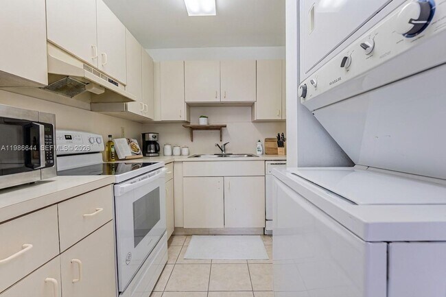 Building Photo - 15260 SW 80th St