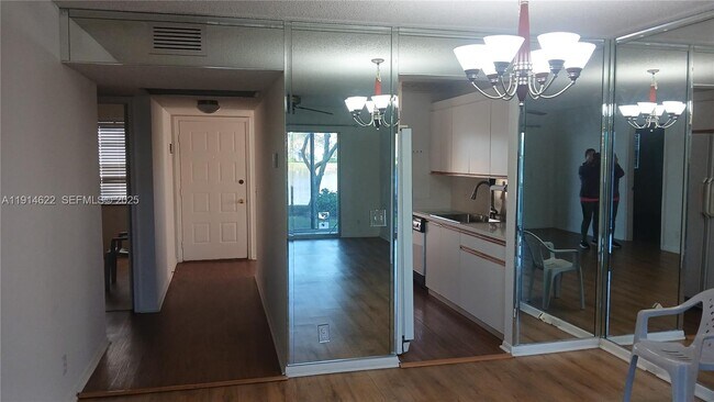 Building Photo - 12901 SW 15th Ct