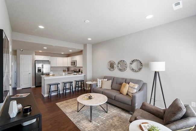 Building Photo - 2228 Hazeltine Pl