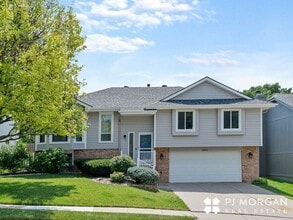 Building Photo - 16911 N Circle - Open house 5/13 from 4pm-5pm
