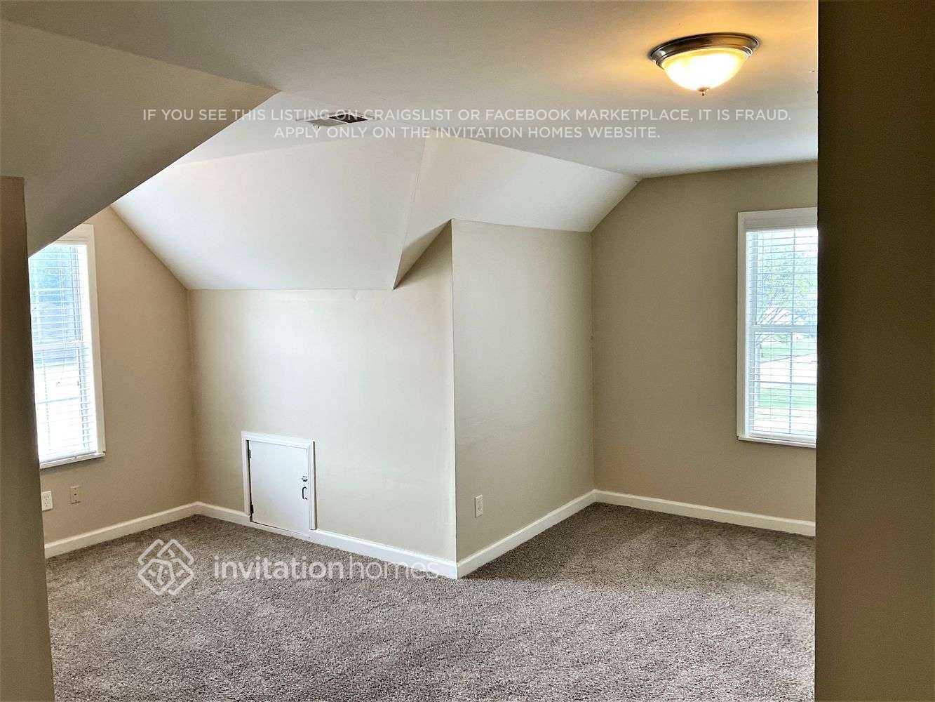 Building Photo - 3441 Riverview Chase Dr