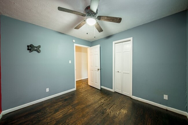 Building Photo - 3 Bedroom 2 bath Harris County