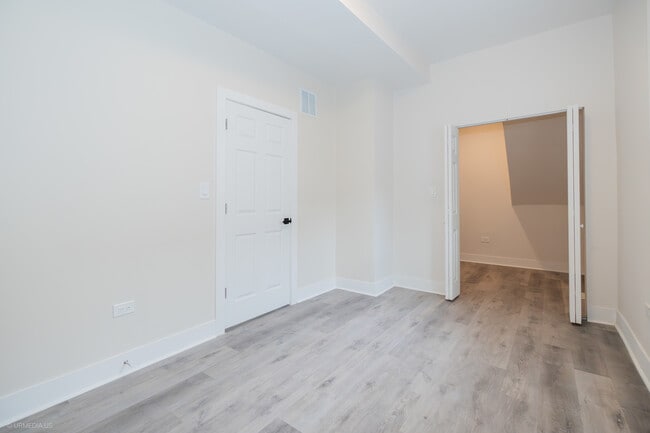 Building Photo - 2113 N Bingham St
