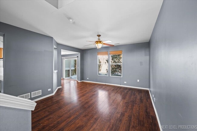 Building Photo - 643 Hawley Dr