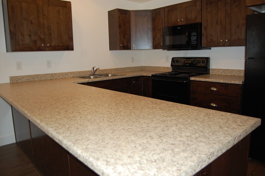 Building Photo - 132 N 100 W