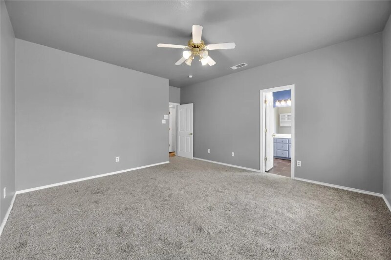 Building Photo - 2713 Bull Shoals Dr