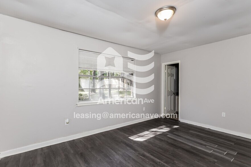 Building Photo - 5341 Brookhollow Dr