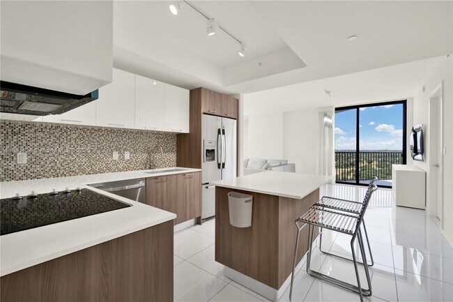 Building Photo - 5300 Paseo Blvd