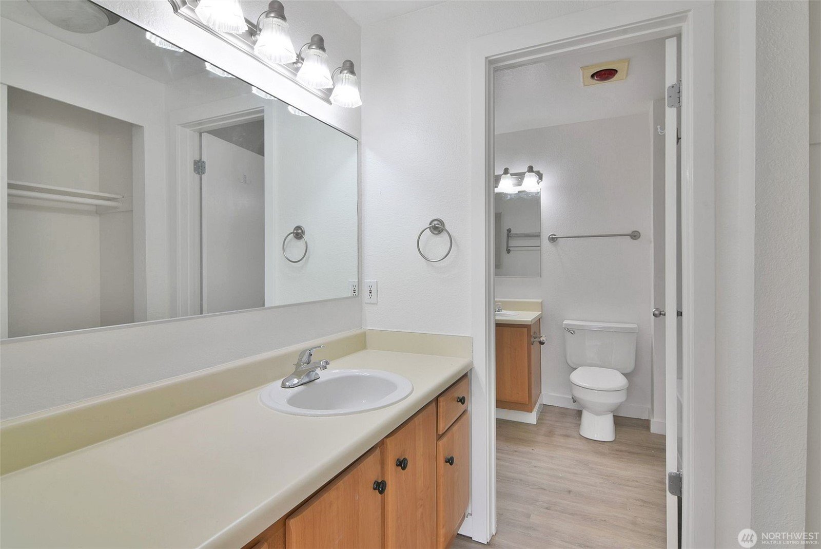 Building Photo - 16817 Larch Way