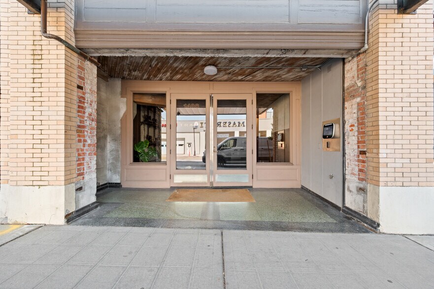 Building Photo - 1408 12th Ave