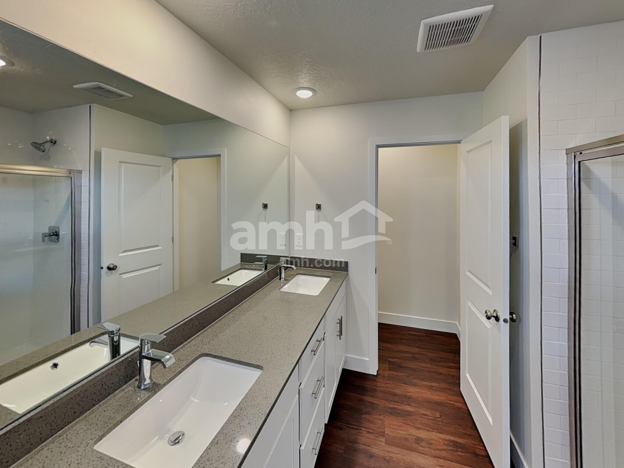 Building Photo - 7123 Woods Rose Dr