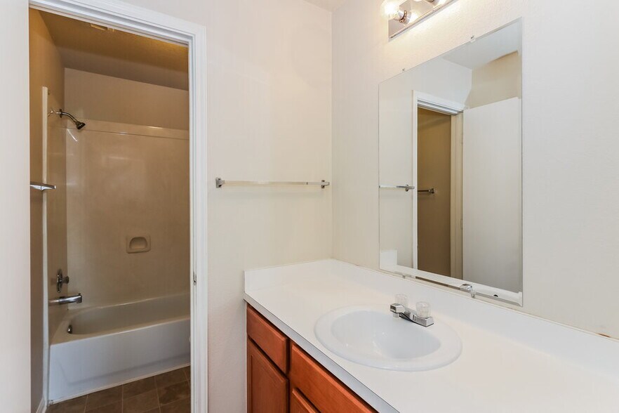 Building Photo - 7931 Brook Trail Cir