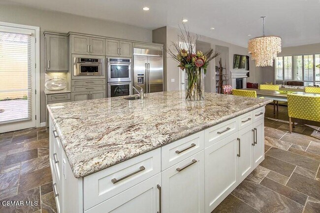 Building Photo - 7291 Range Vw Cir