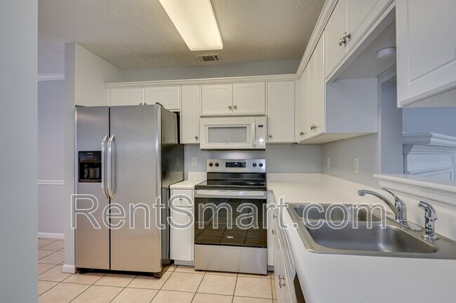 Building Photo - 324 Hornhead Dr