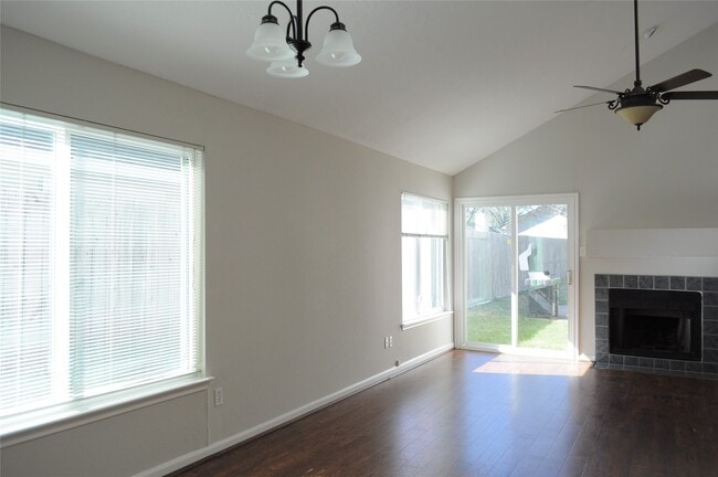 Building Photo - 8639 Sparkling Springs Dr