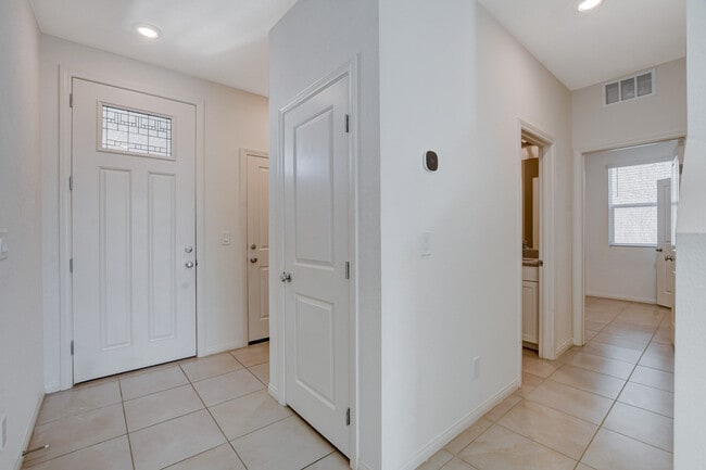 Building Photo - 8439 Vacarez Dr