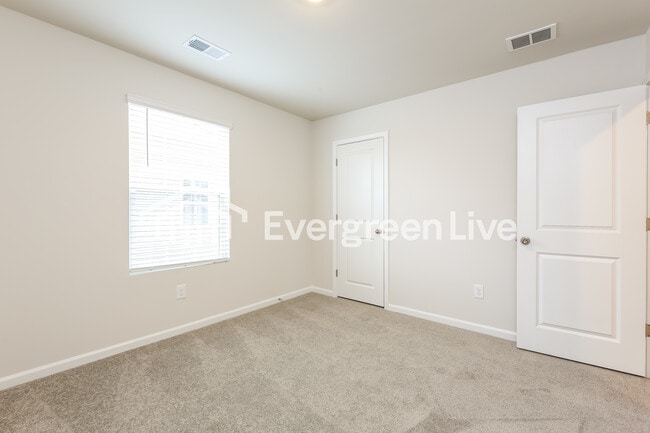 Building Photo - now