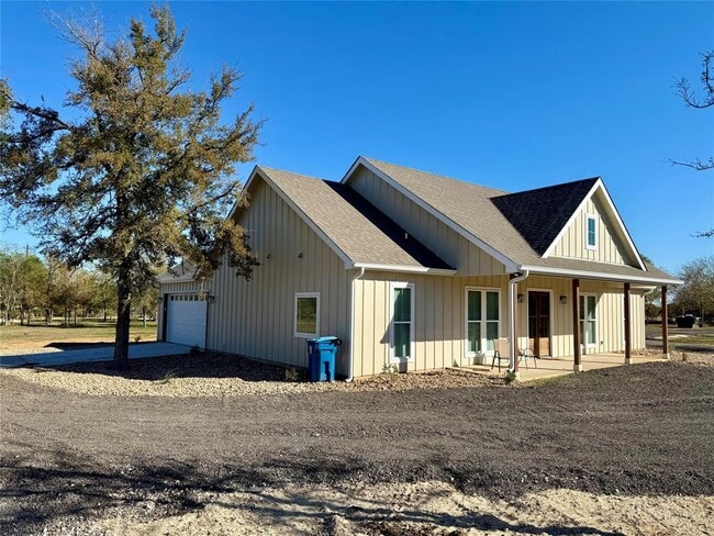 Building Photo - 1353 Red Town Rd