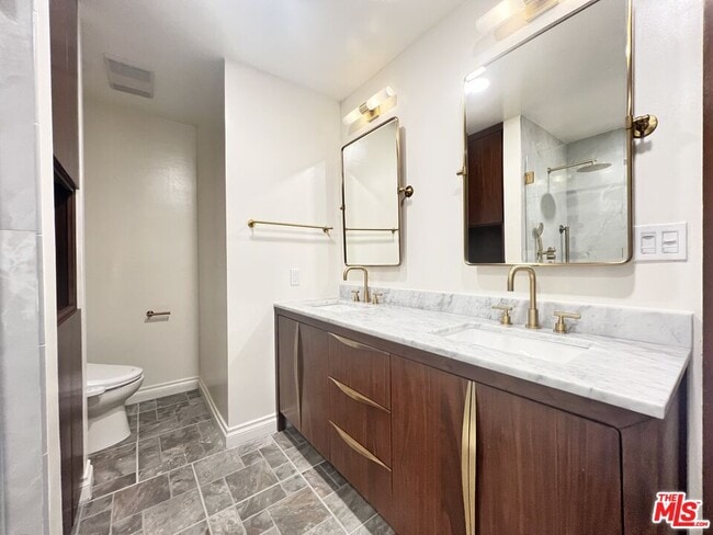 Building Photo - 3636 Malibu Country Dr