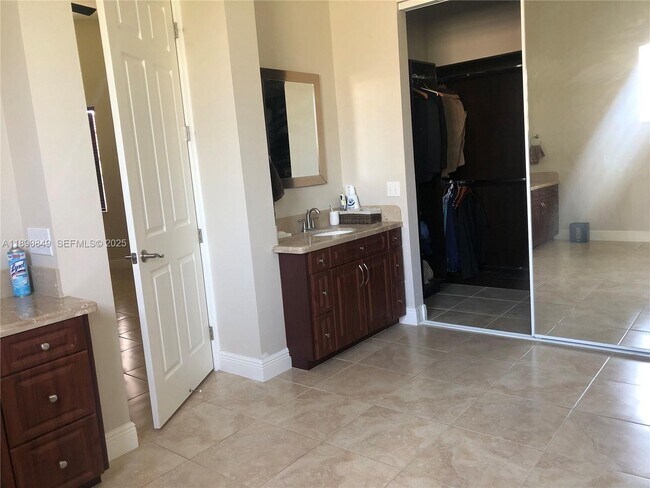 Building Photo - 18721 SW 291st Terrace